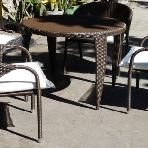 Renggo Dining Set