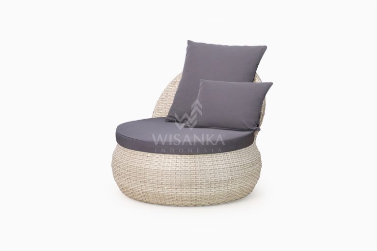 Huvan Occasional Wicker Chair White with Seat and Pillow perspective